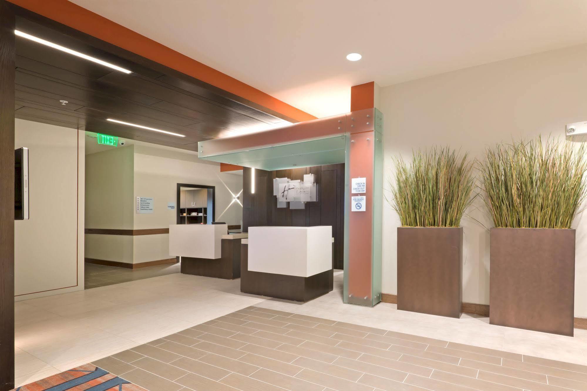 Holiday Inn Express Hotel & Suites Hot Springs By Ihg Exterior foto